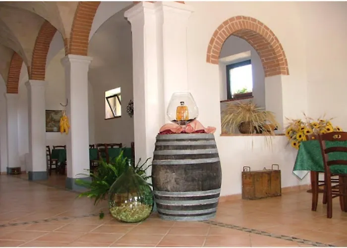 Agriturismo Lampugnano Фермерский дом *
