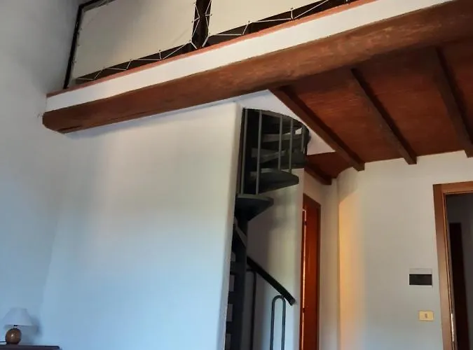Фермерский дом Agriturismo Lampugnano Чивителла-Мариттима